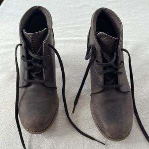 Clarks brown bootie size 8.5